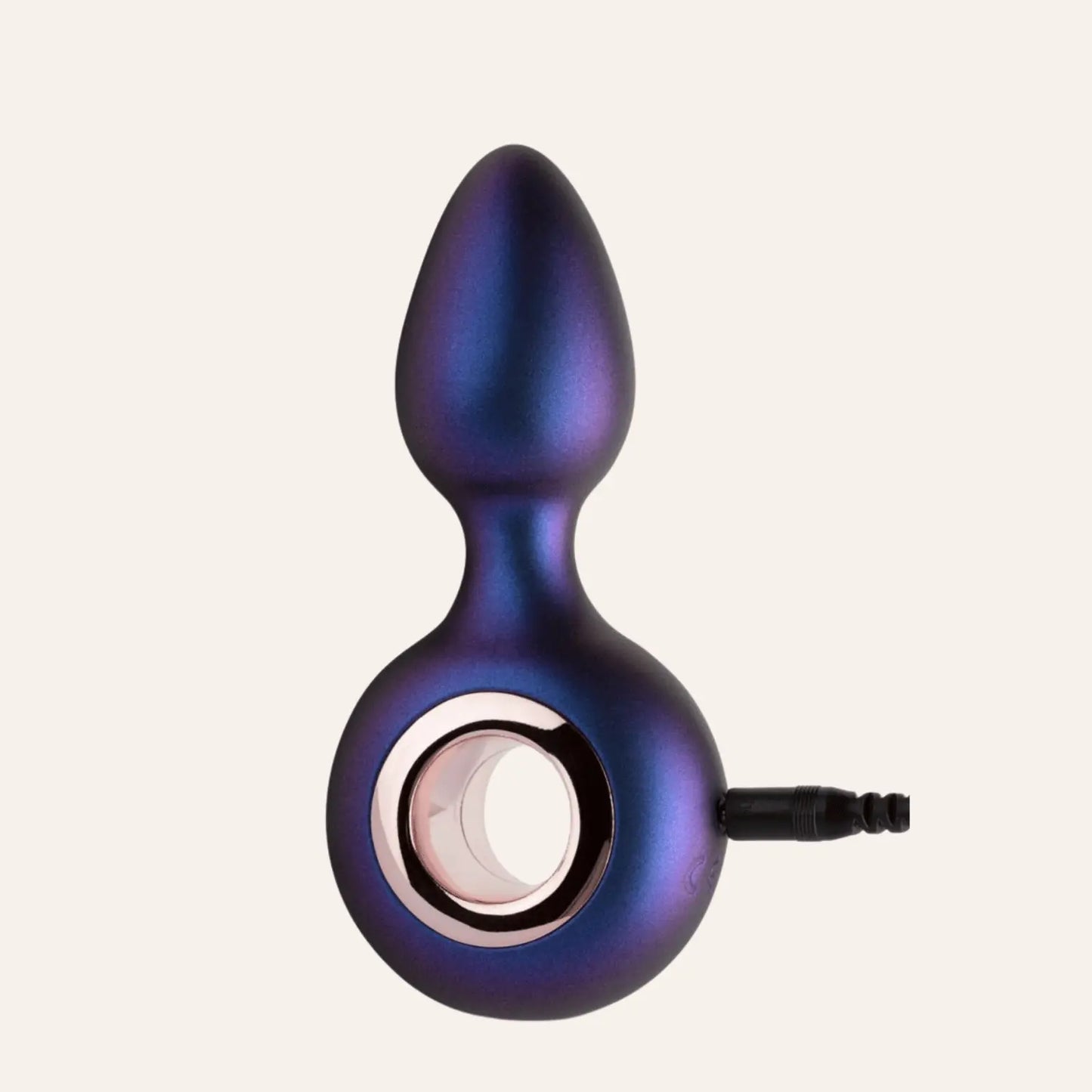 Plug vibrant rechargeable Deep Space de Hueman, sextoy anal de luxe avec design galactique et anneau doré. Disponible chez Oh My God'Z, il associe technologie de pointe et esthétisme futuriste pour des plaisirs sensoriels incomparables.