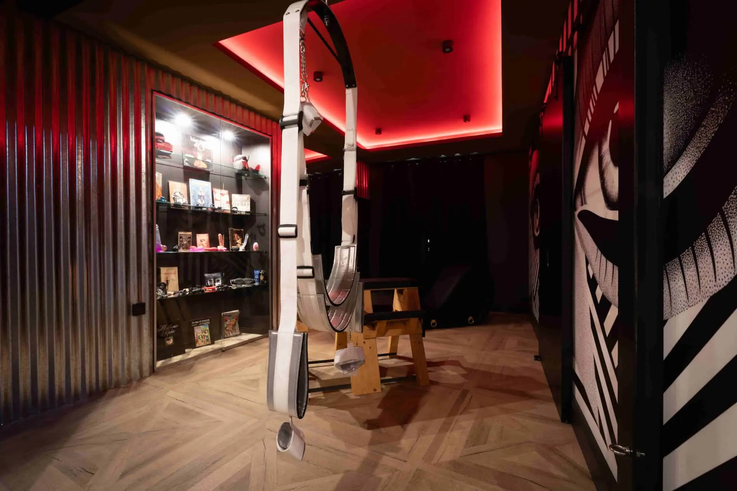 Vitrine sextoys a vendre - Love Room - Le Donjon (L'1timiste) - Anse (69480) disponible sur le Oh My God'Z