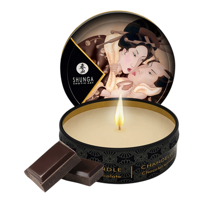 Mini bougie de massage Shunga chocolat 30ml, boîte ronde noire dorée ouverte avec cire beige - Oh My God'Z
