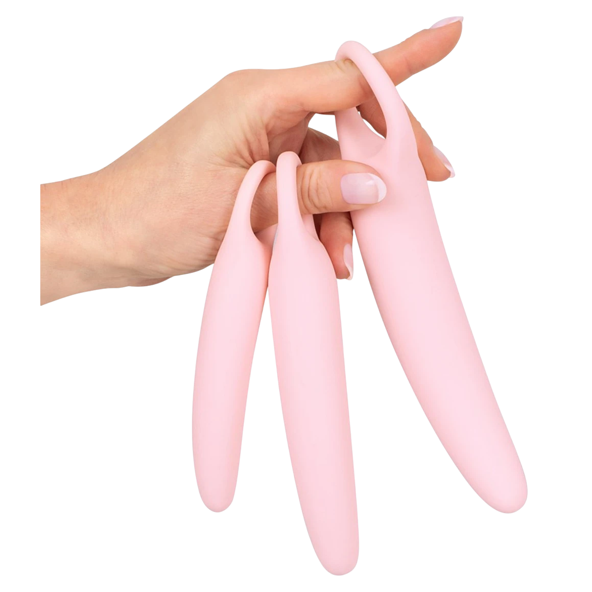Main tenant trois dilatateurs vaginaux progressifs Oh My God'Z en silicone rose avec anneau de préhension.