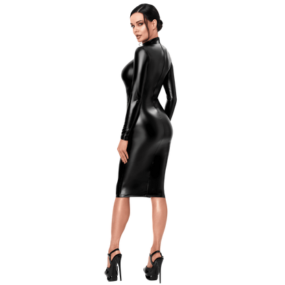 Vue de dos de la robe mi-longue noire en Powerwetlook moulante avec zip arriere et manches longues - Oh My God'Z